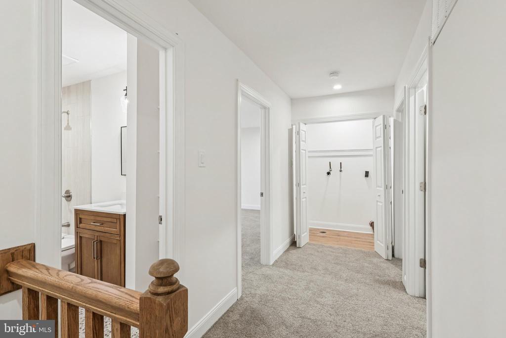 27 FAWNHOLLOW COURT