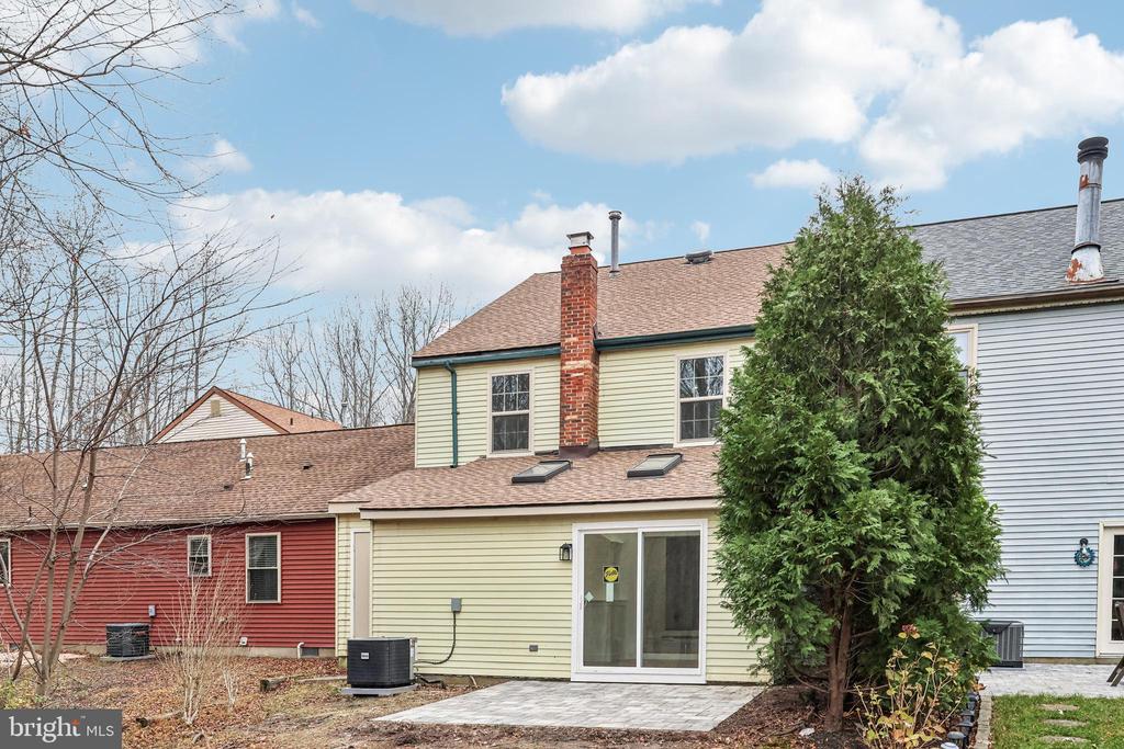27 FAWNHOLLOW COURT