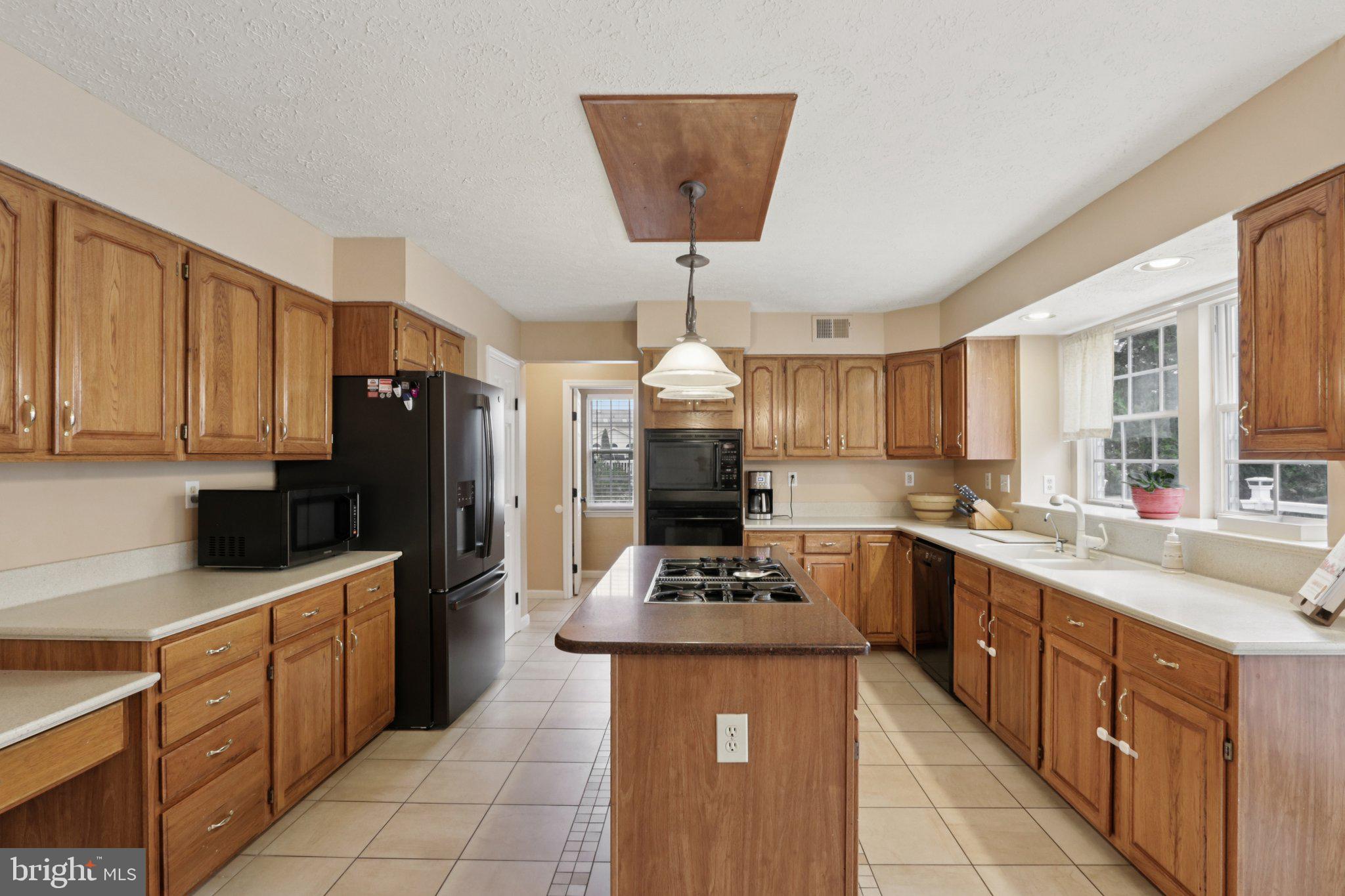 207 CHURCHILL DOWNS COURT