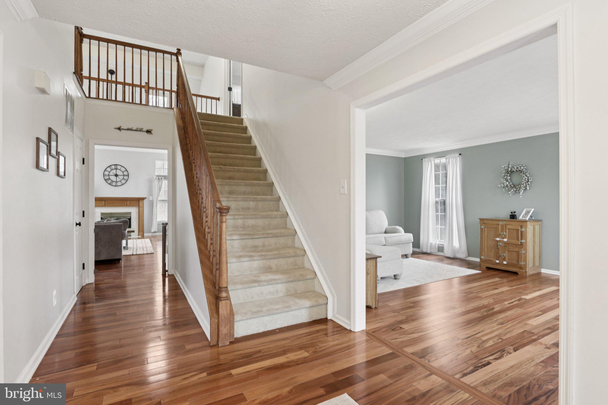 207 CHURCHILL DOWNS COURT