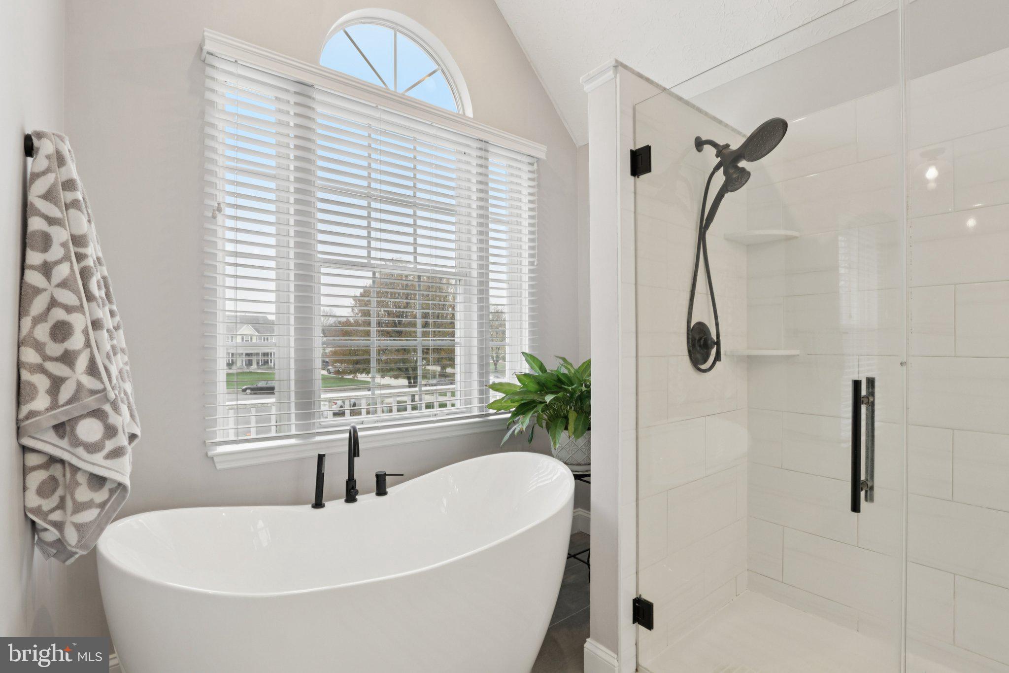 207 CHURCHILL DOWNS COURT