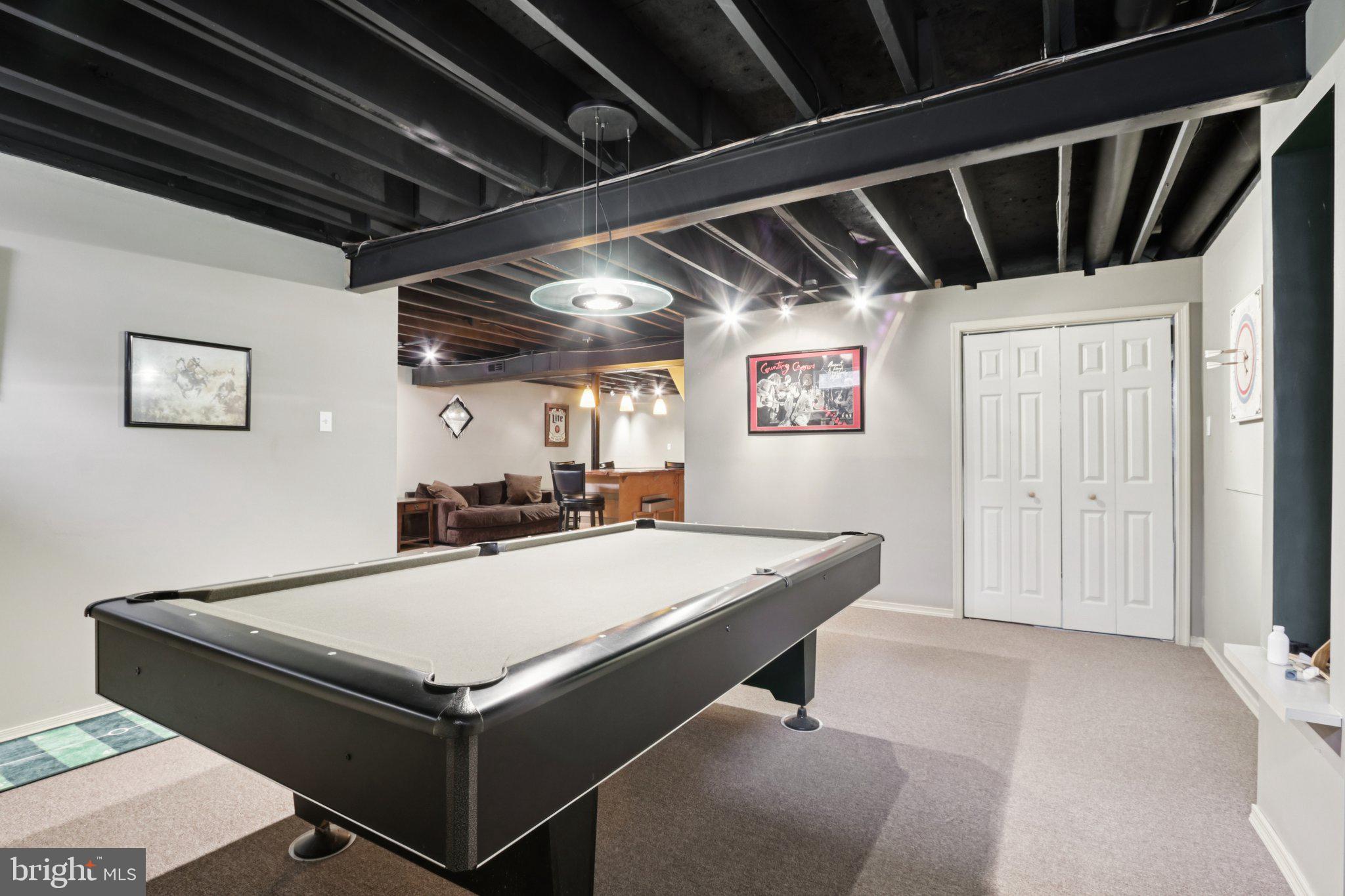 207 CHURCHILL DOWNS COURT