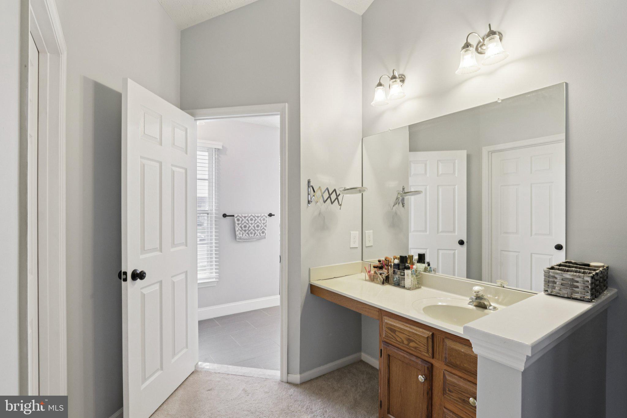 207 CHURCHILL DOWNS COURT