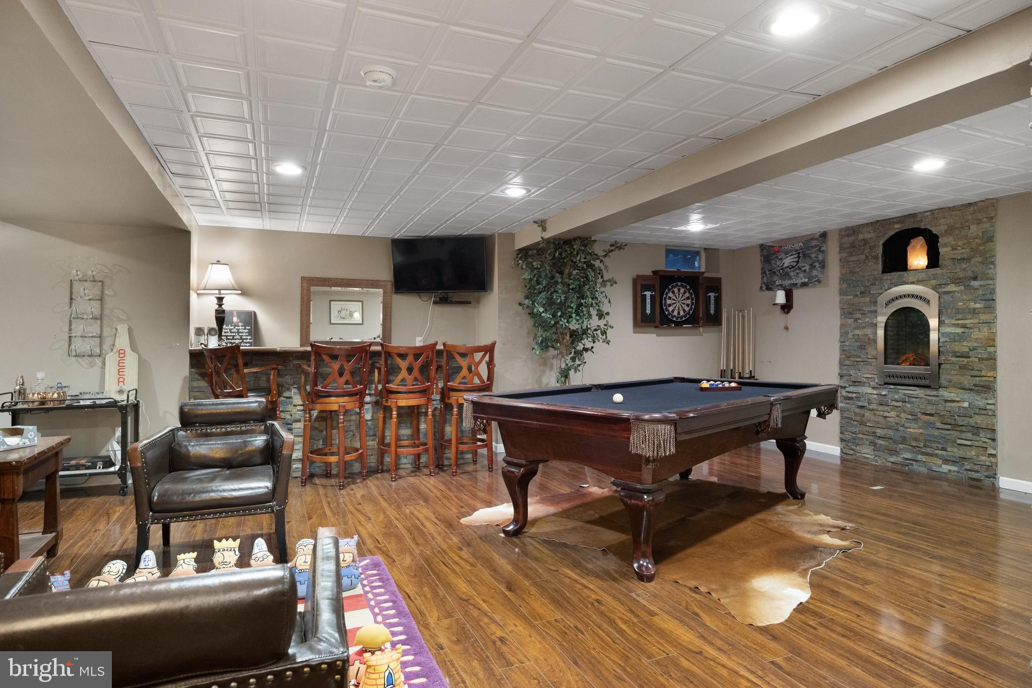 12 WILDERNESS DRIVE