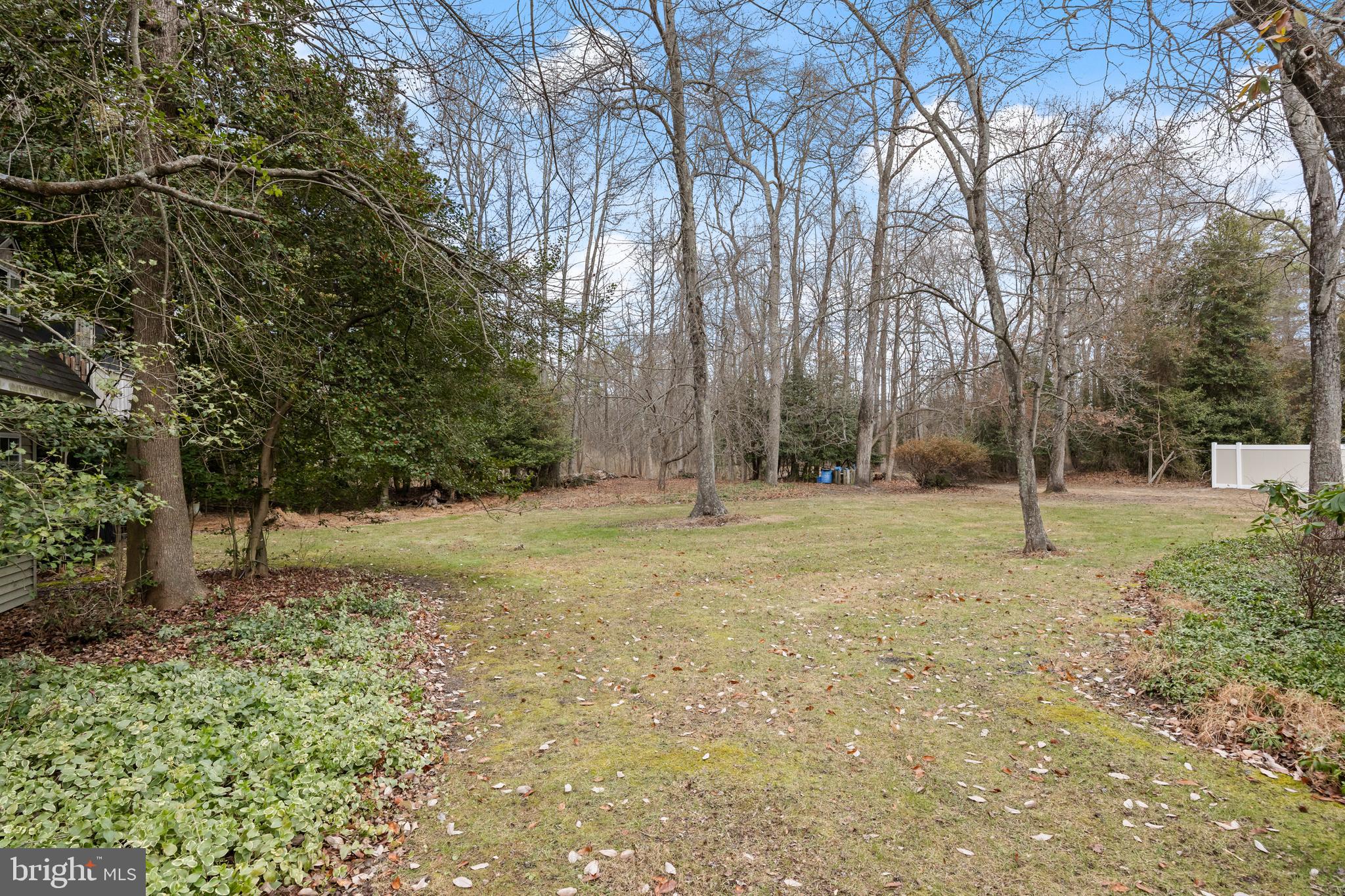 109 WOODTHRUSH TRAIL W