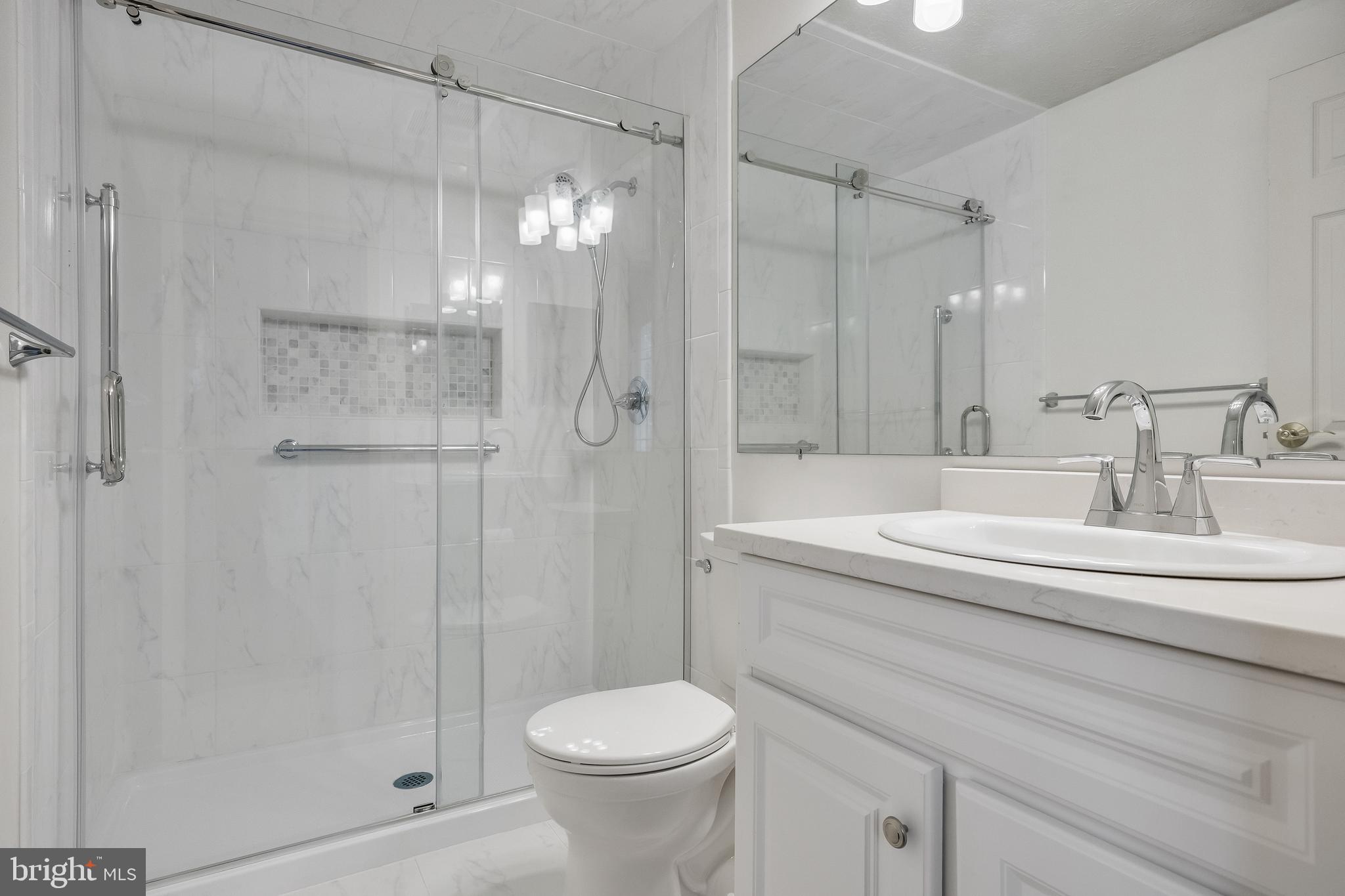 109 WOODTHRUSH TRAIL W