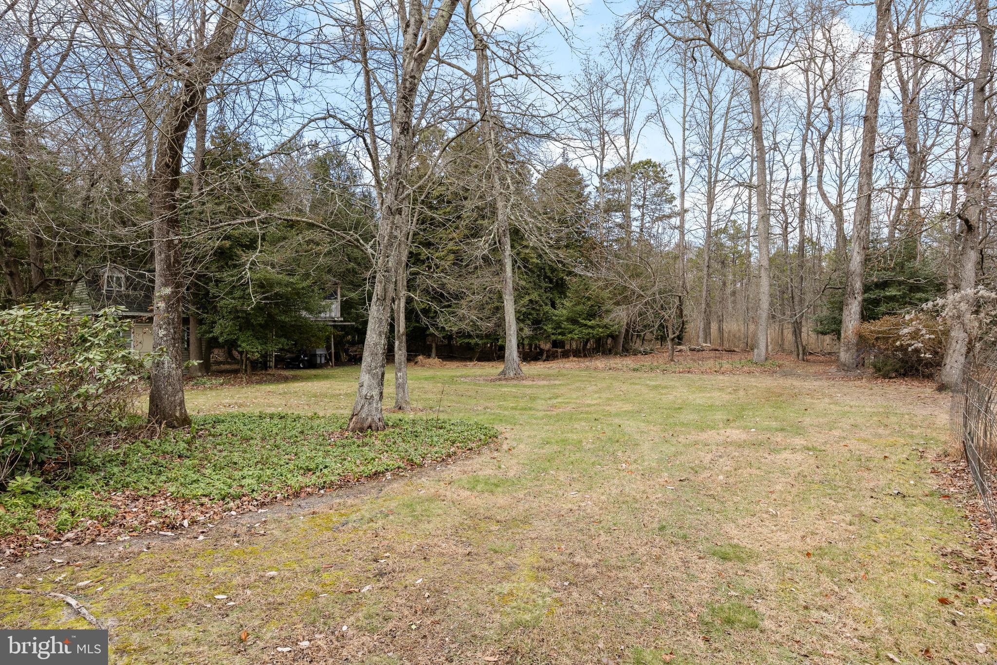 109 WOODTHRUSH TRAIL W