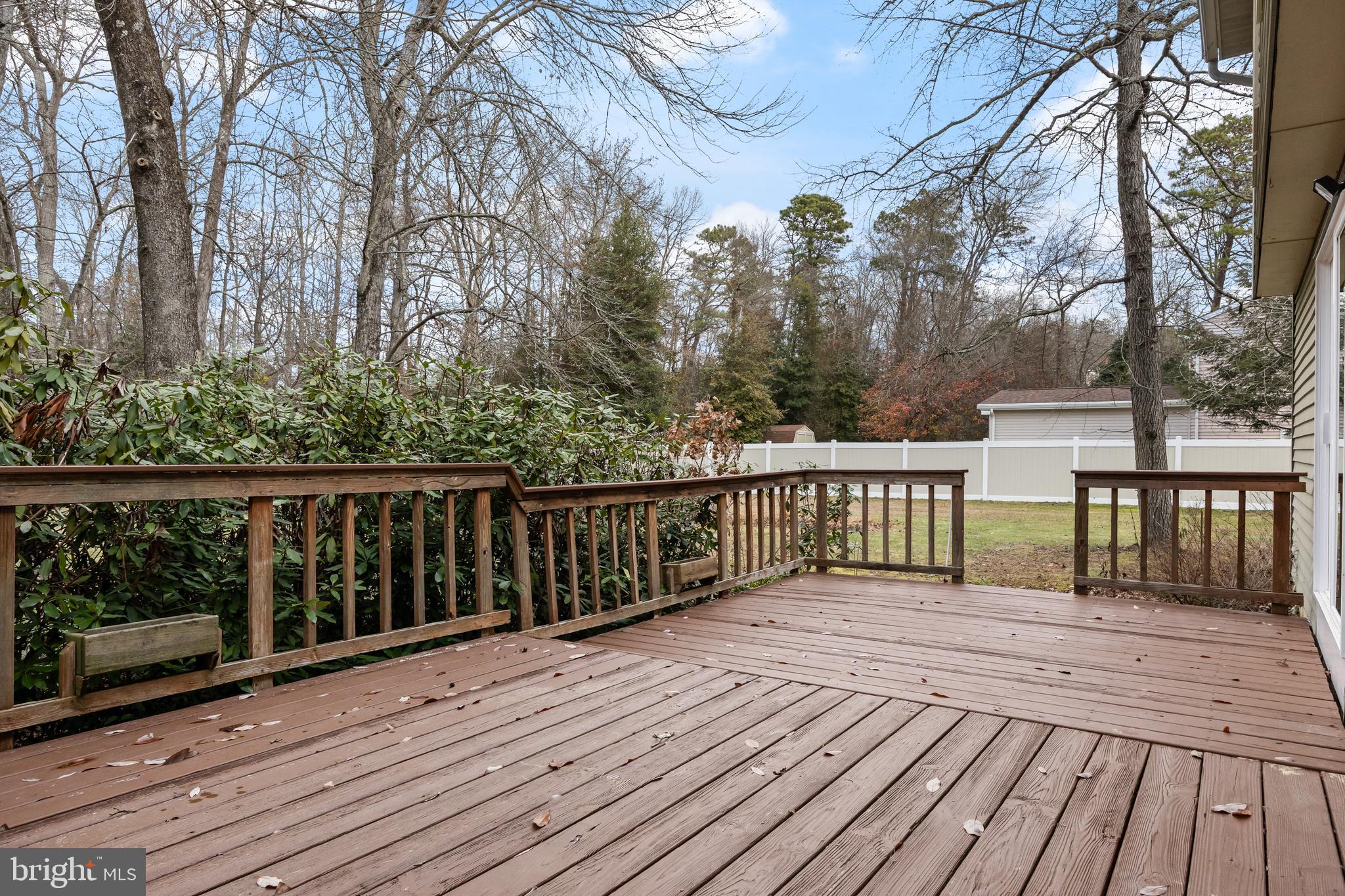 109 WOODTHRUSH TRAIL W