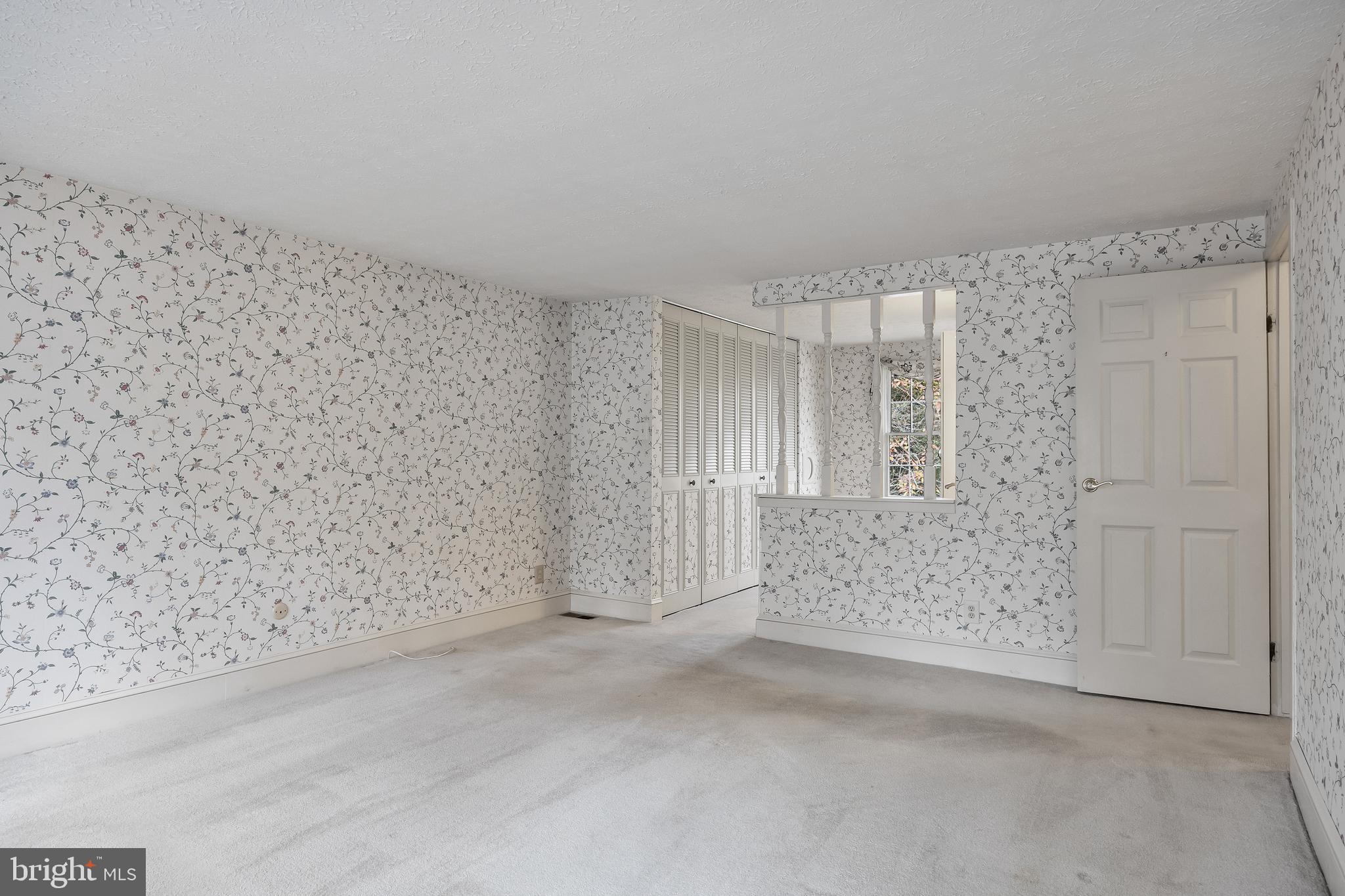 109 WOODTHRUSH TRAIL W