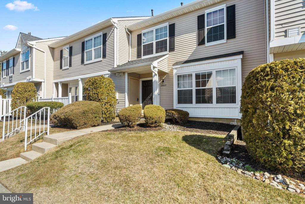 2903 SAXONY DRIVE