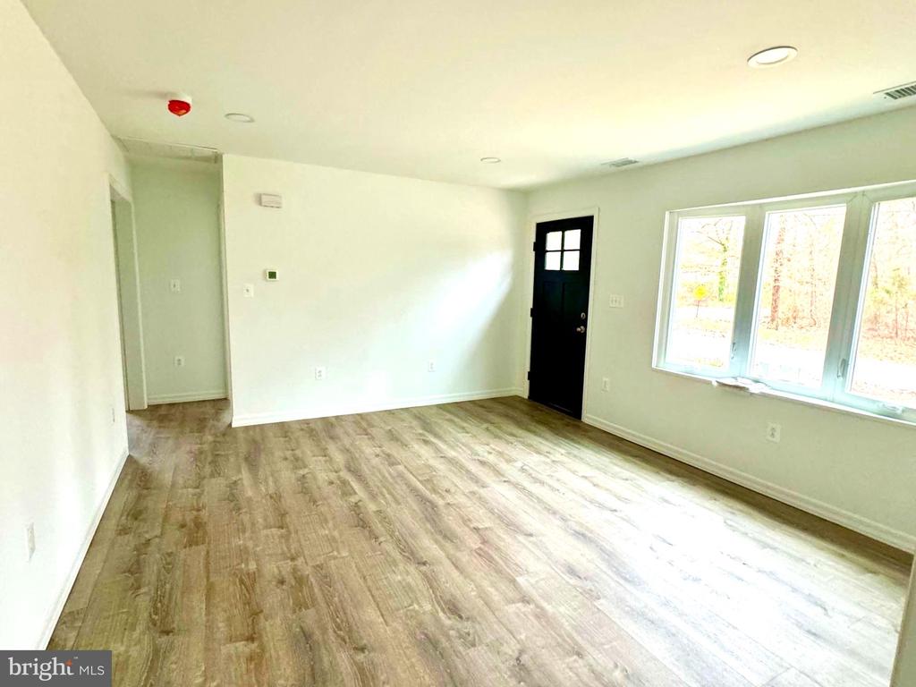 25 CRAMER ROAD