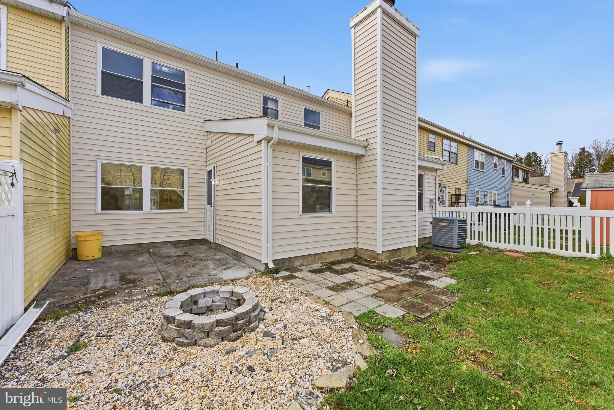 143 BANWELL LANE