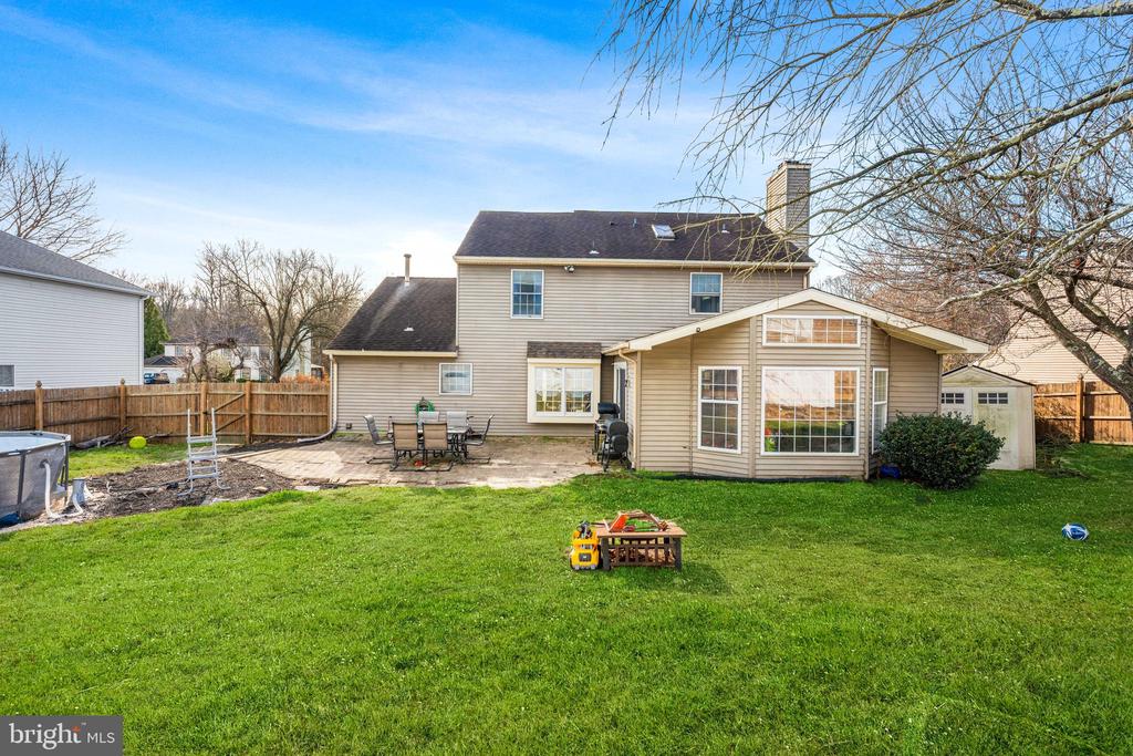 36 KENSINGTON DRIVE