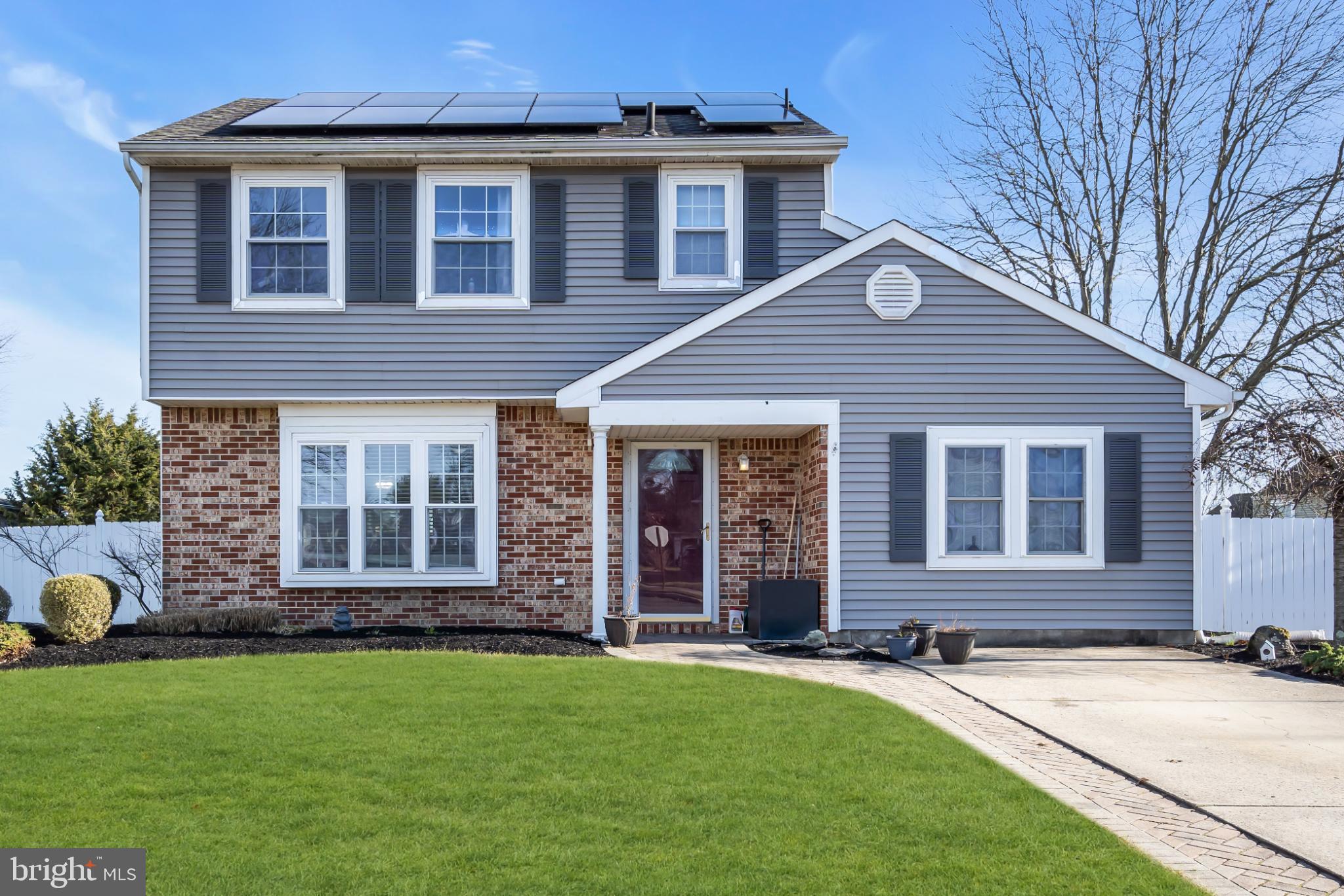 9 HONEY LOCUST LANE
