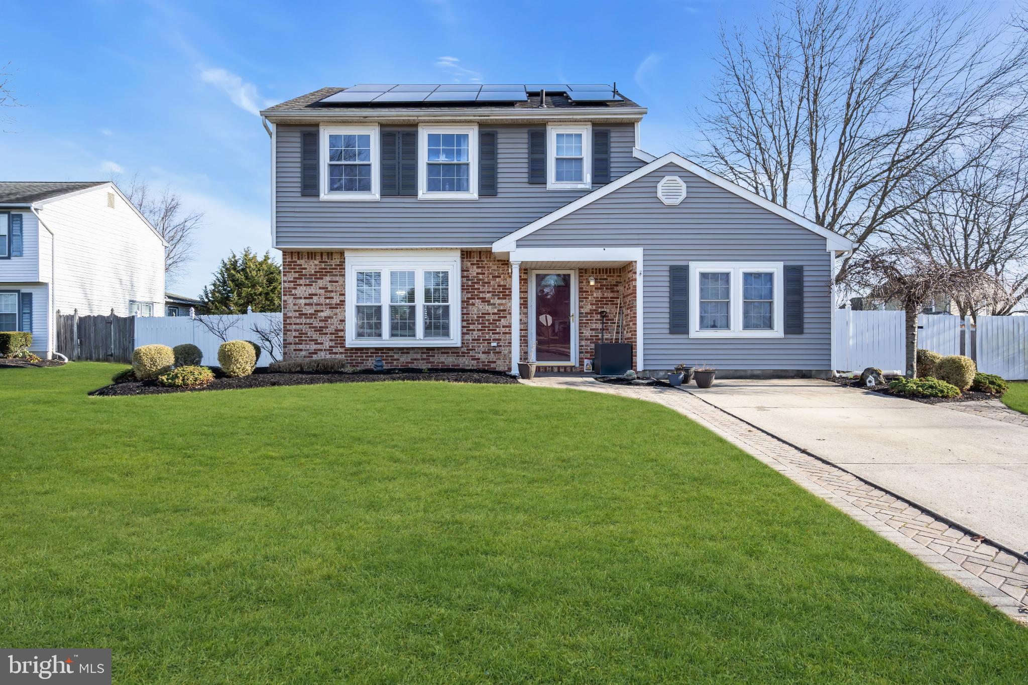 9 HONEY LOCUST LANE