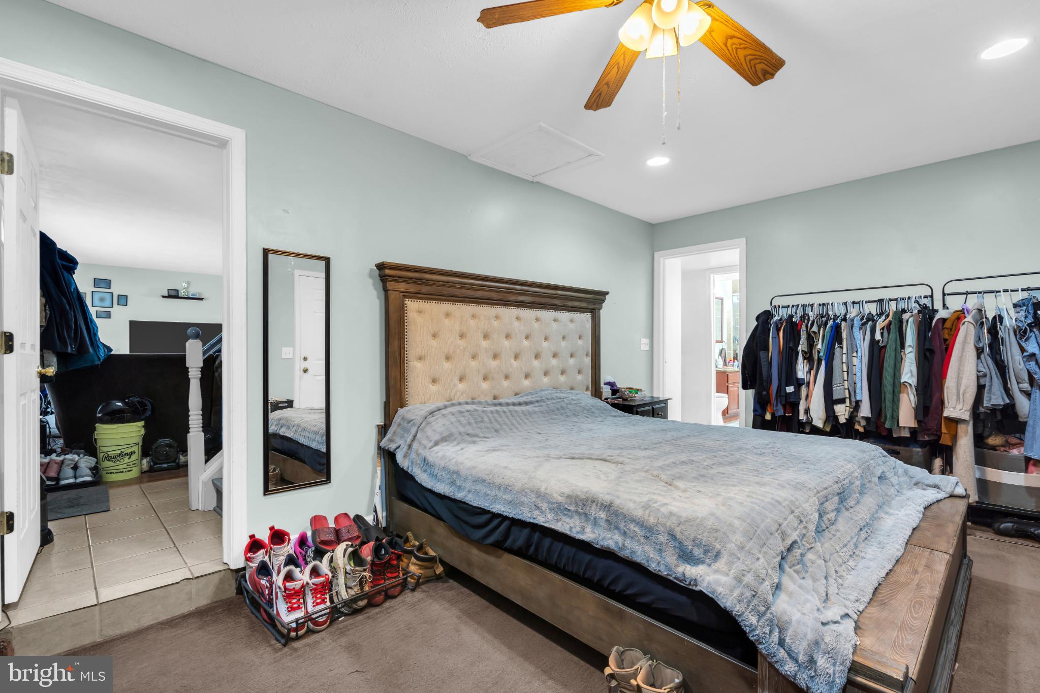 9 HONEY LOCUST LANE