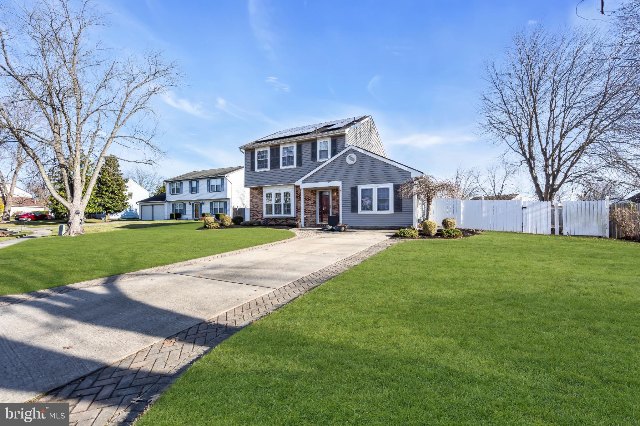 9 HONEY LOCUST LANE