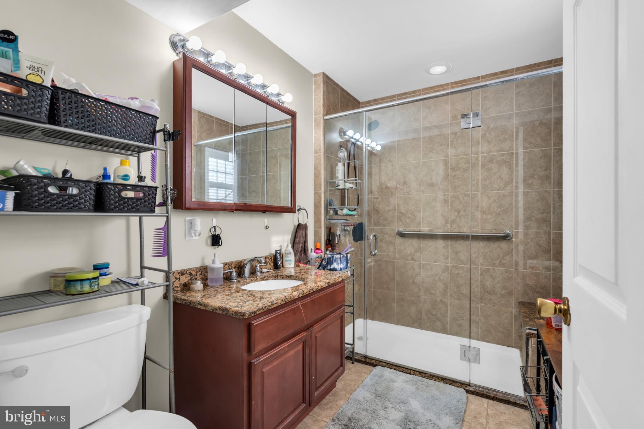 9 HONEY LOCUST LANE