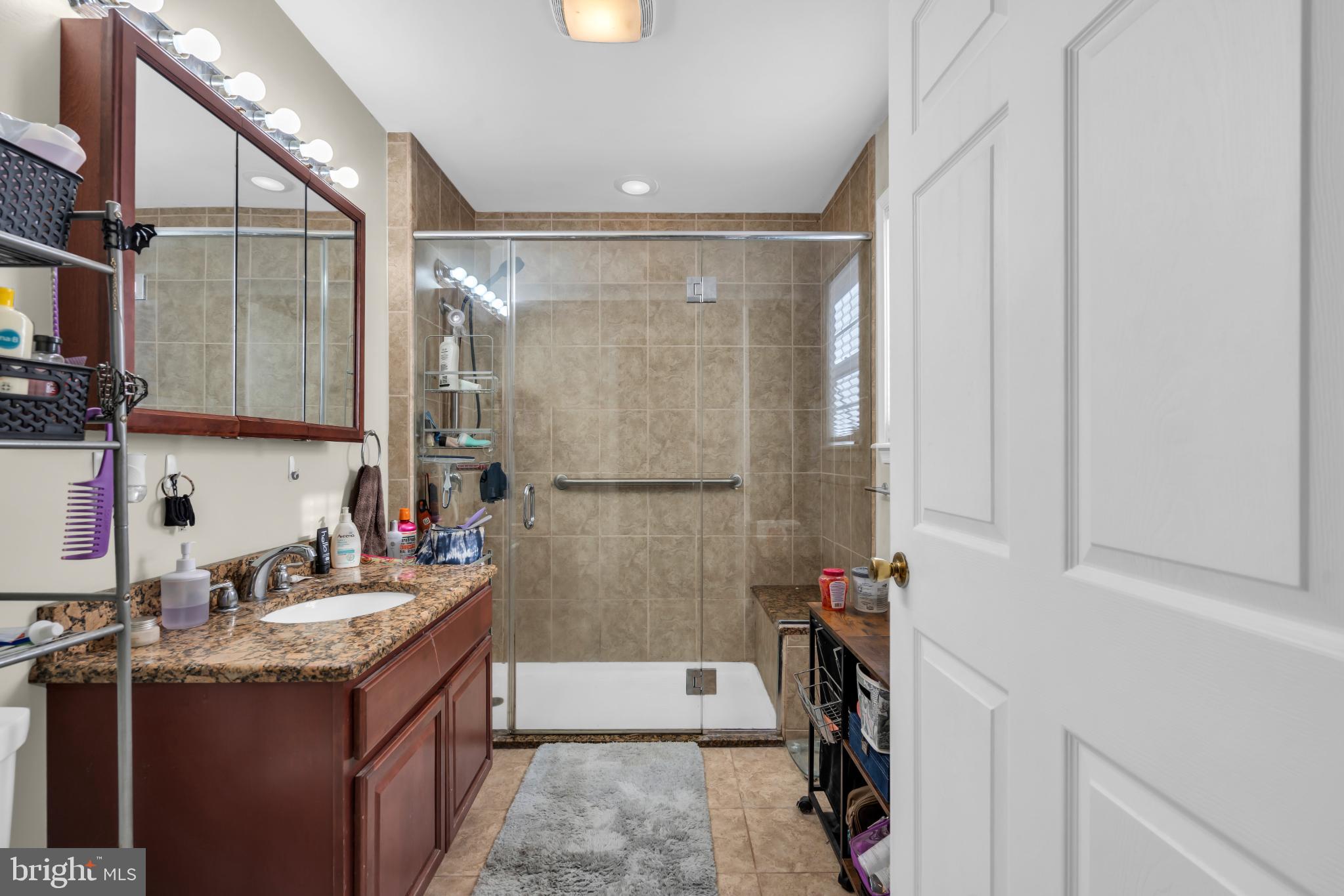 9 HONEY LOCUST LANE