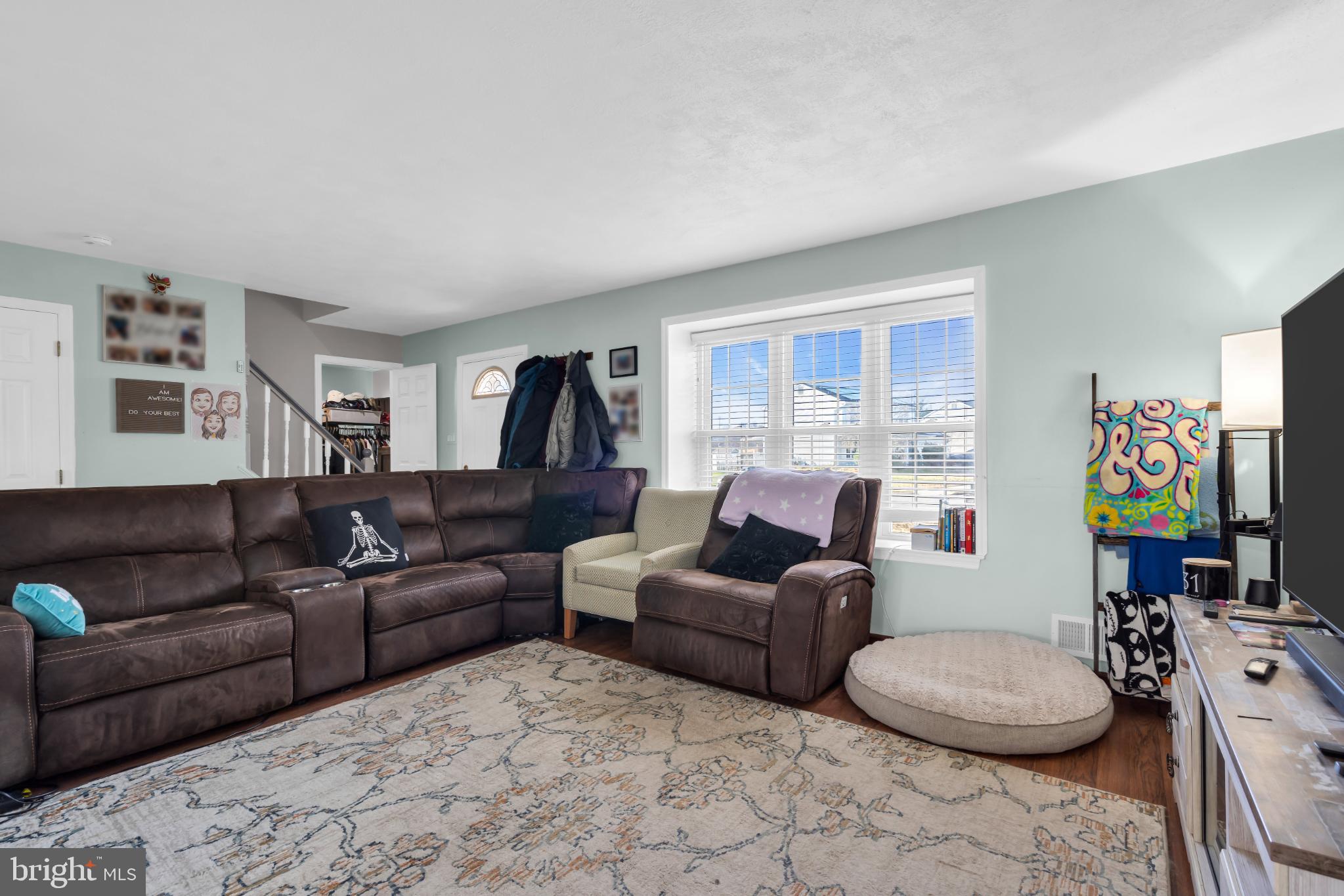 9 HONEY LOCUST LANE