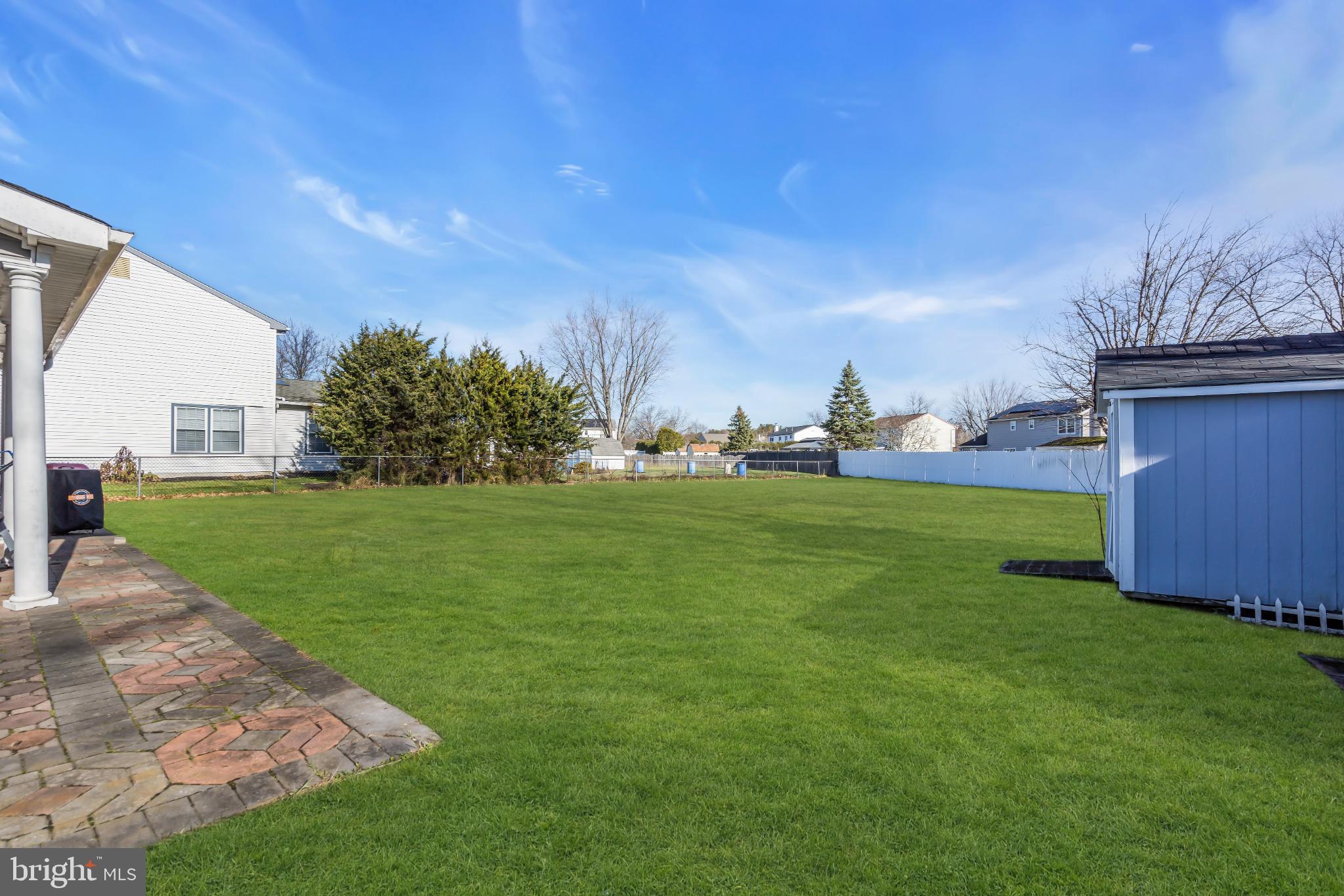 9 HONEY LOCUST LANE