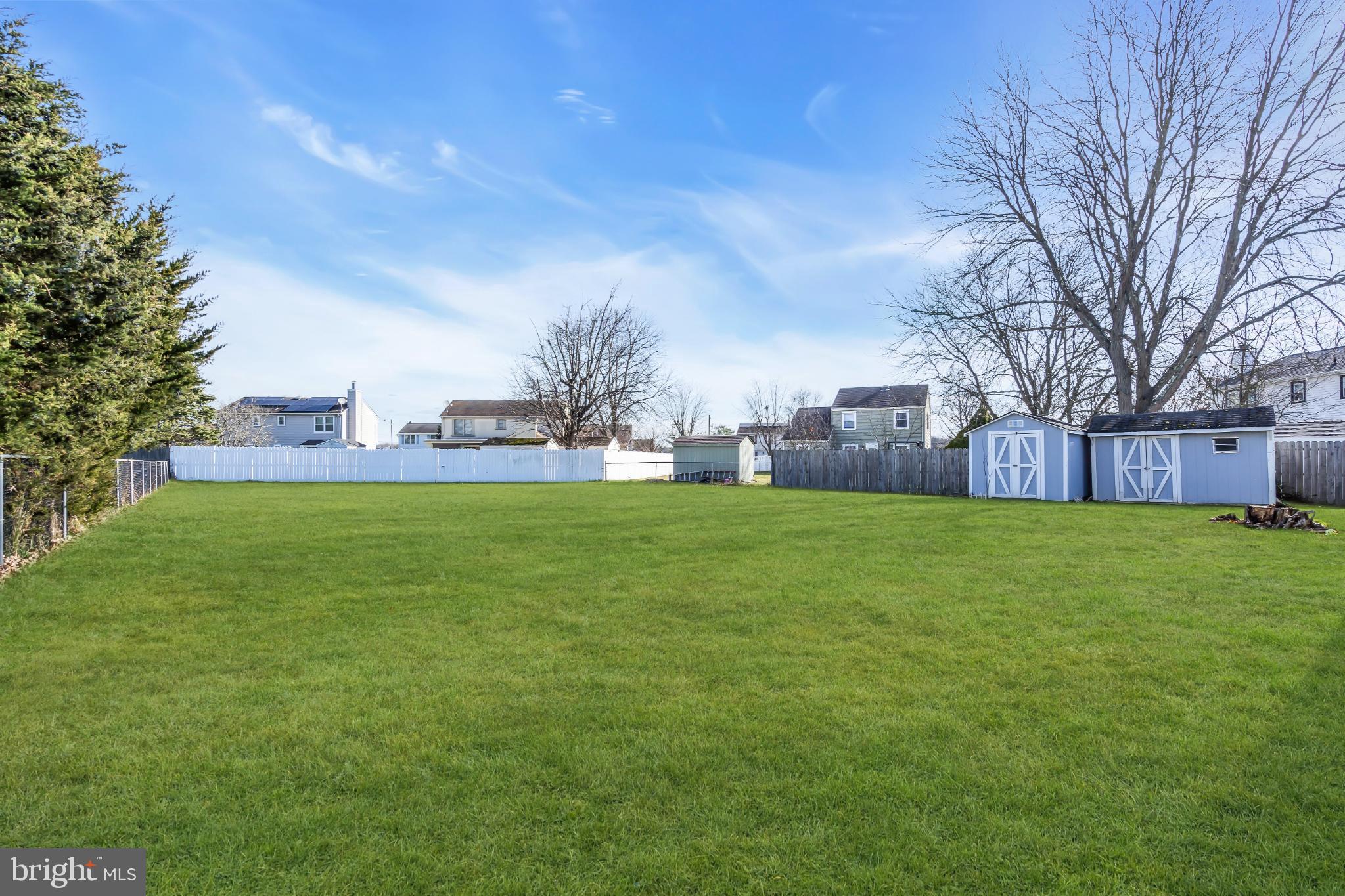 9 HONEY LOCUST LANE