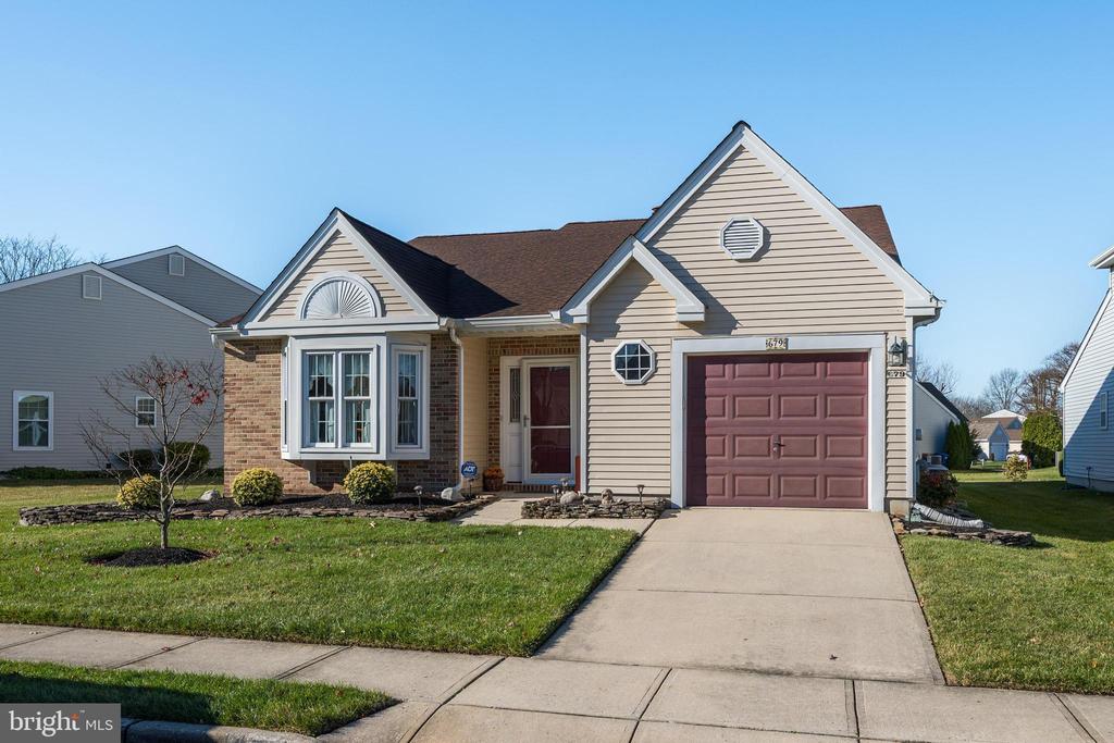 679 CASCADE DRIVE S