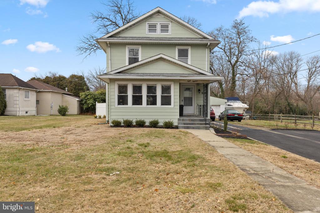 818 STILES AVENUE