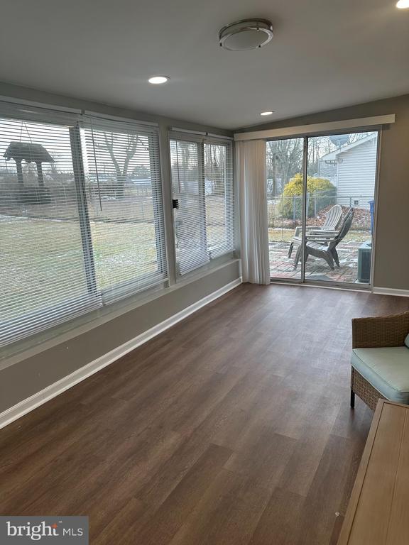 84 MIDDLEBURY LANE