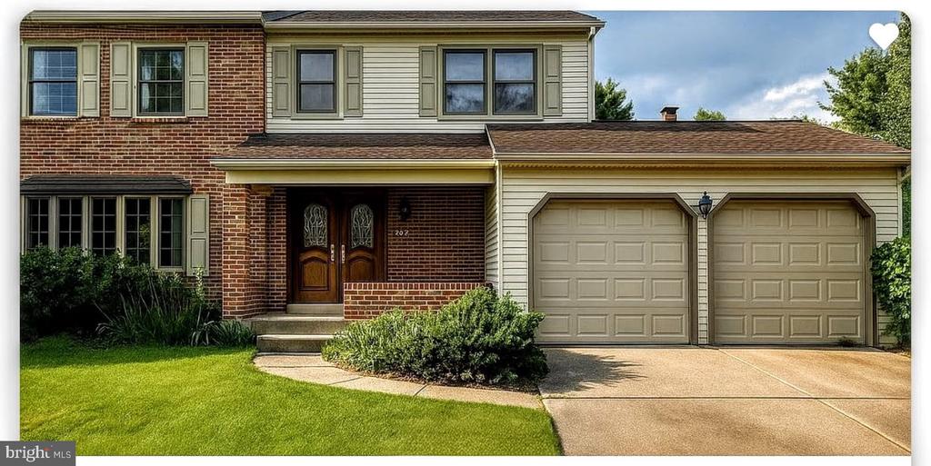 38 LANCELOT LANE