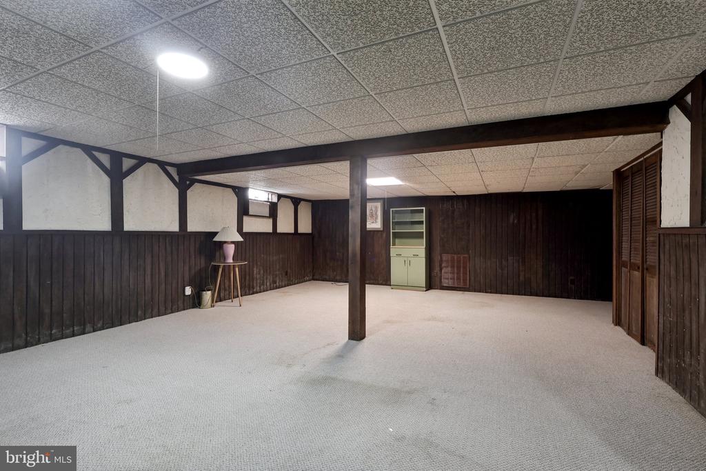 38 LANCELOT LANE