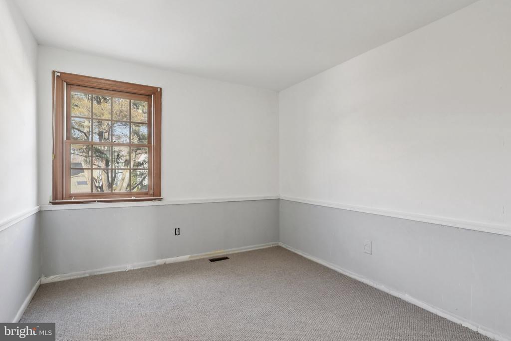 38 LANCELOT LANE