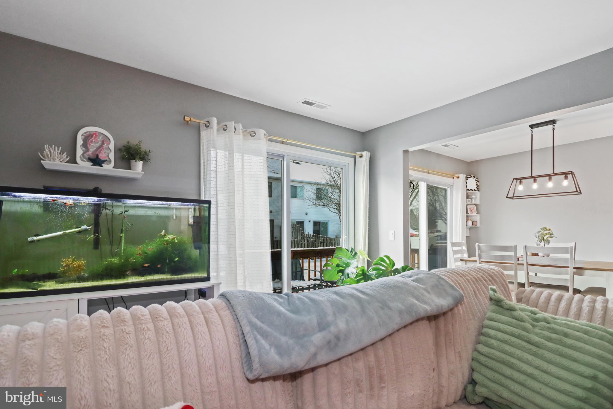 8 BAYLEAF DRIVE
