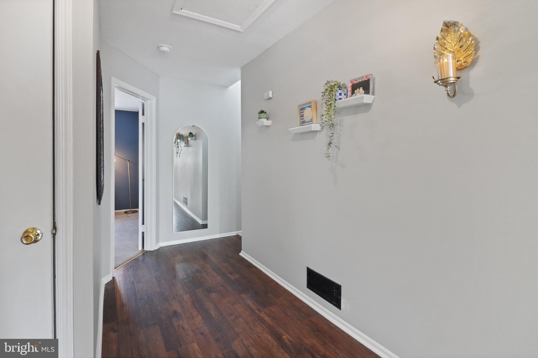 8 BAYLEAF DRIVE