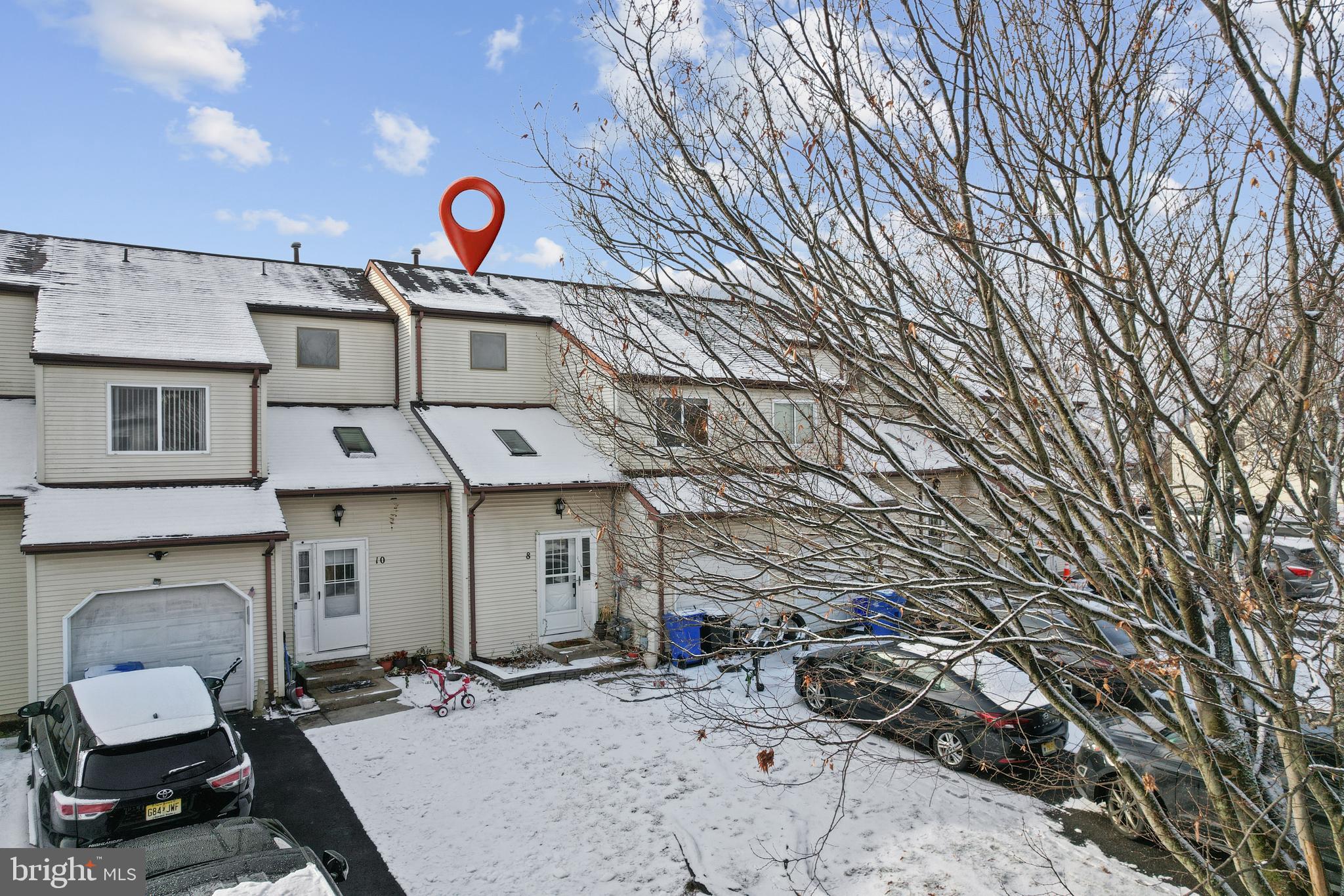 8 BAYLEAF DRIVE