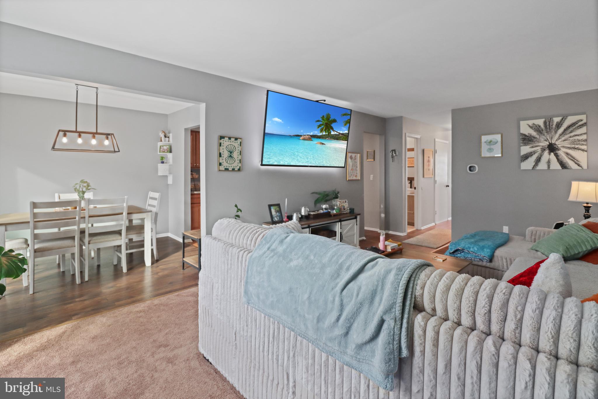 8 BAYLEAF DRIVE