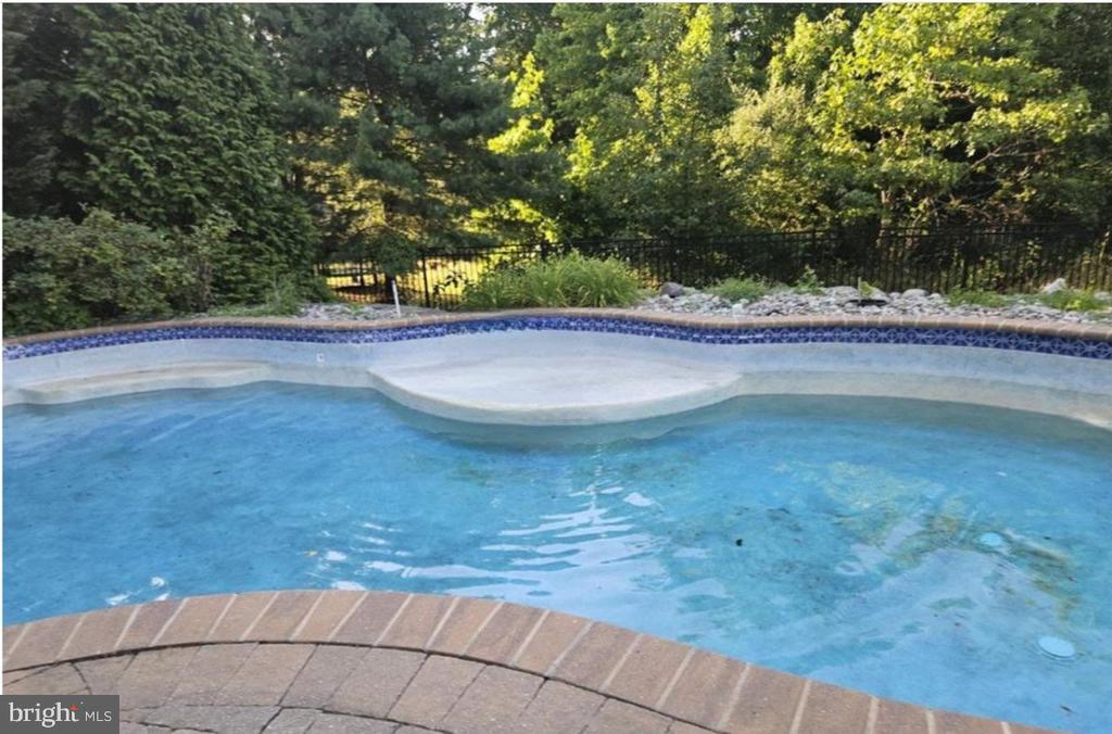 15 RICHLAND DRIVE