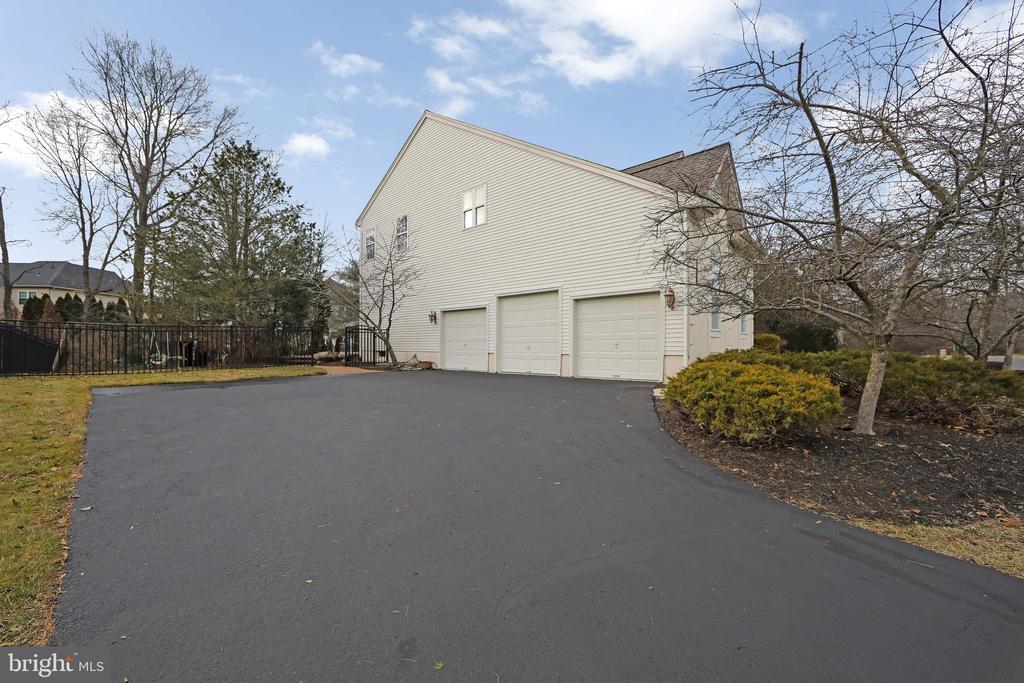 15 RICHLAND DRIVE