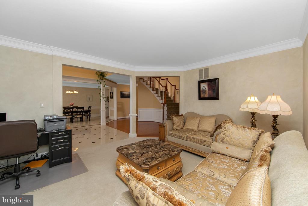 15 RICHLAND DRIVE