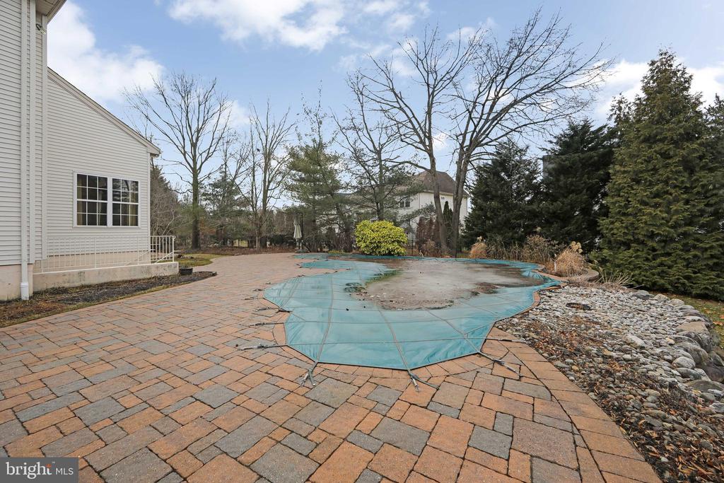 15 RICHLAND DRIVE
