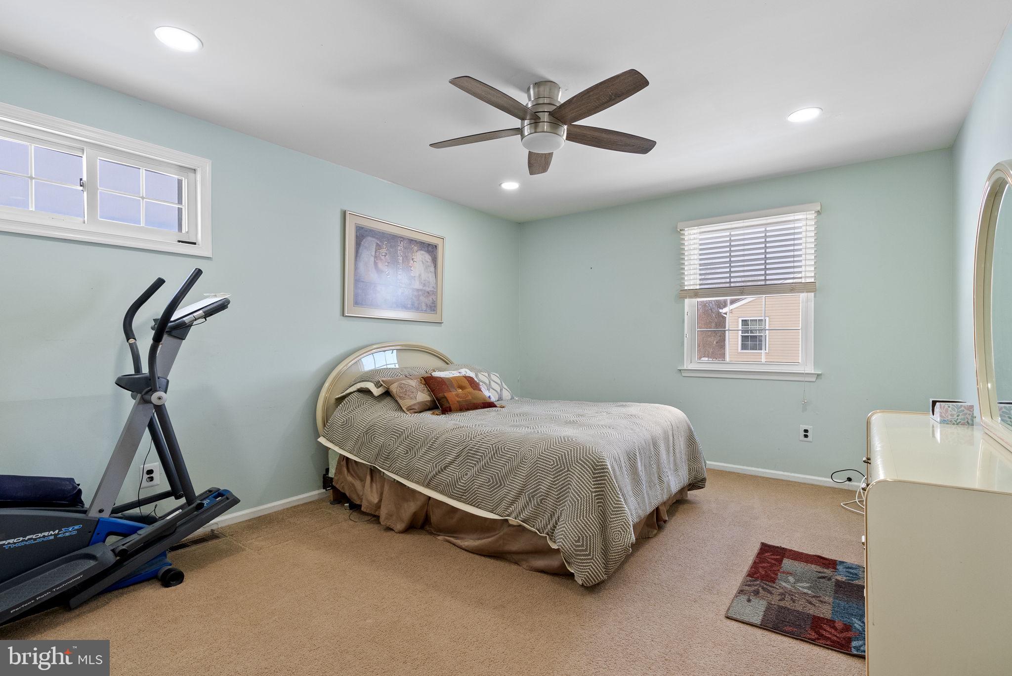 160 COUNTRY FARMS ROAD