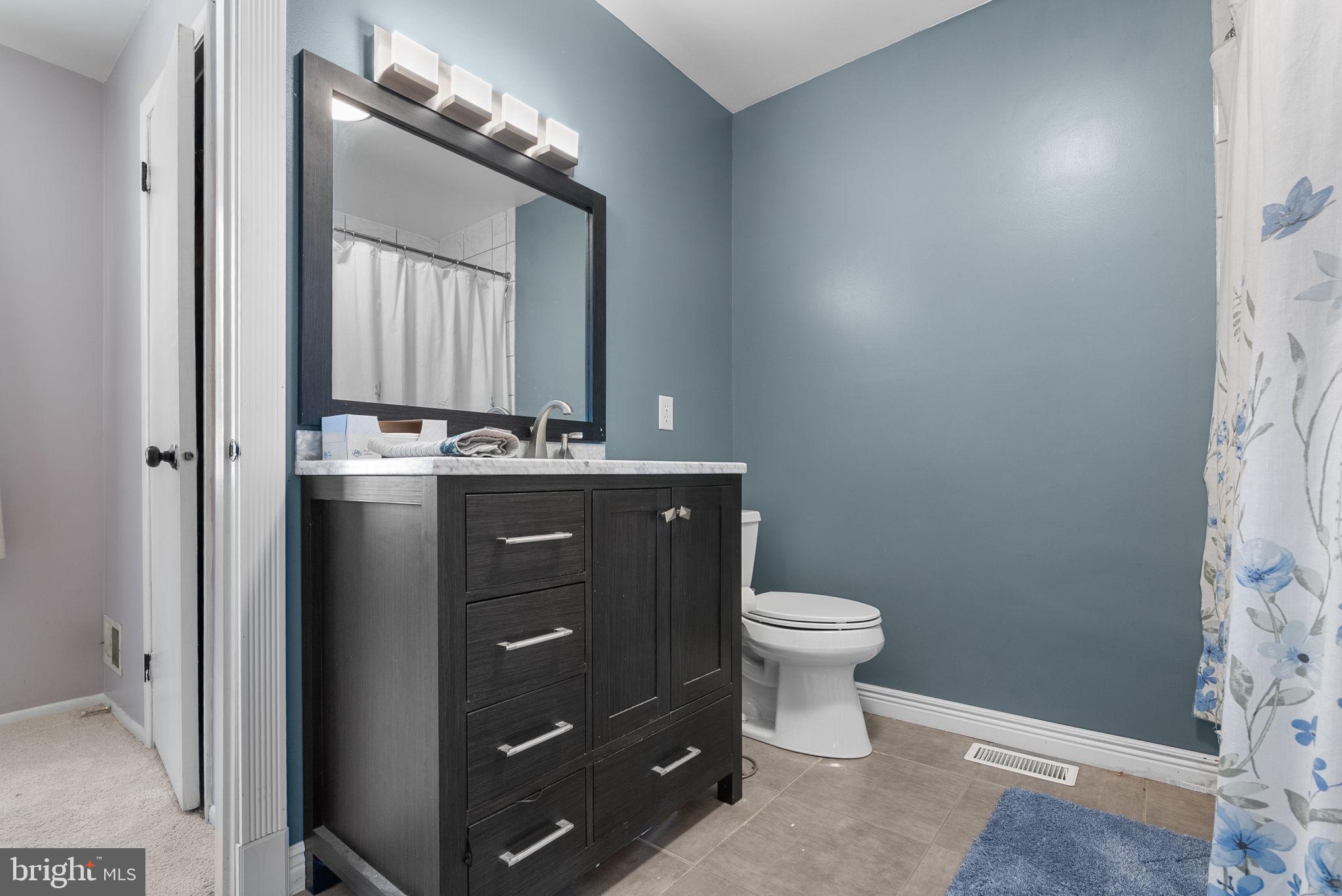 19 QUAIL HOLLOW DRIVE