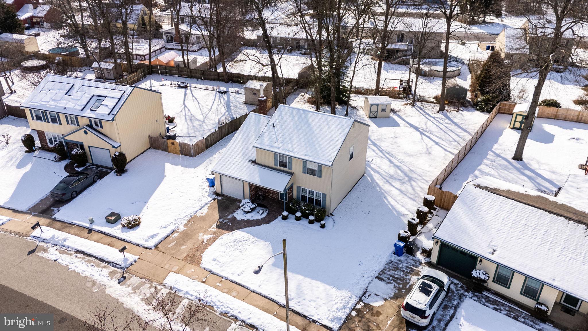 19 QUAIL HOLLOW DRIVE