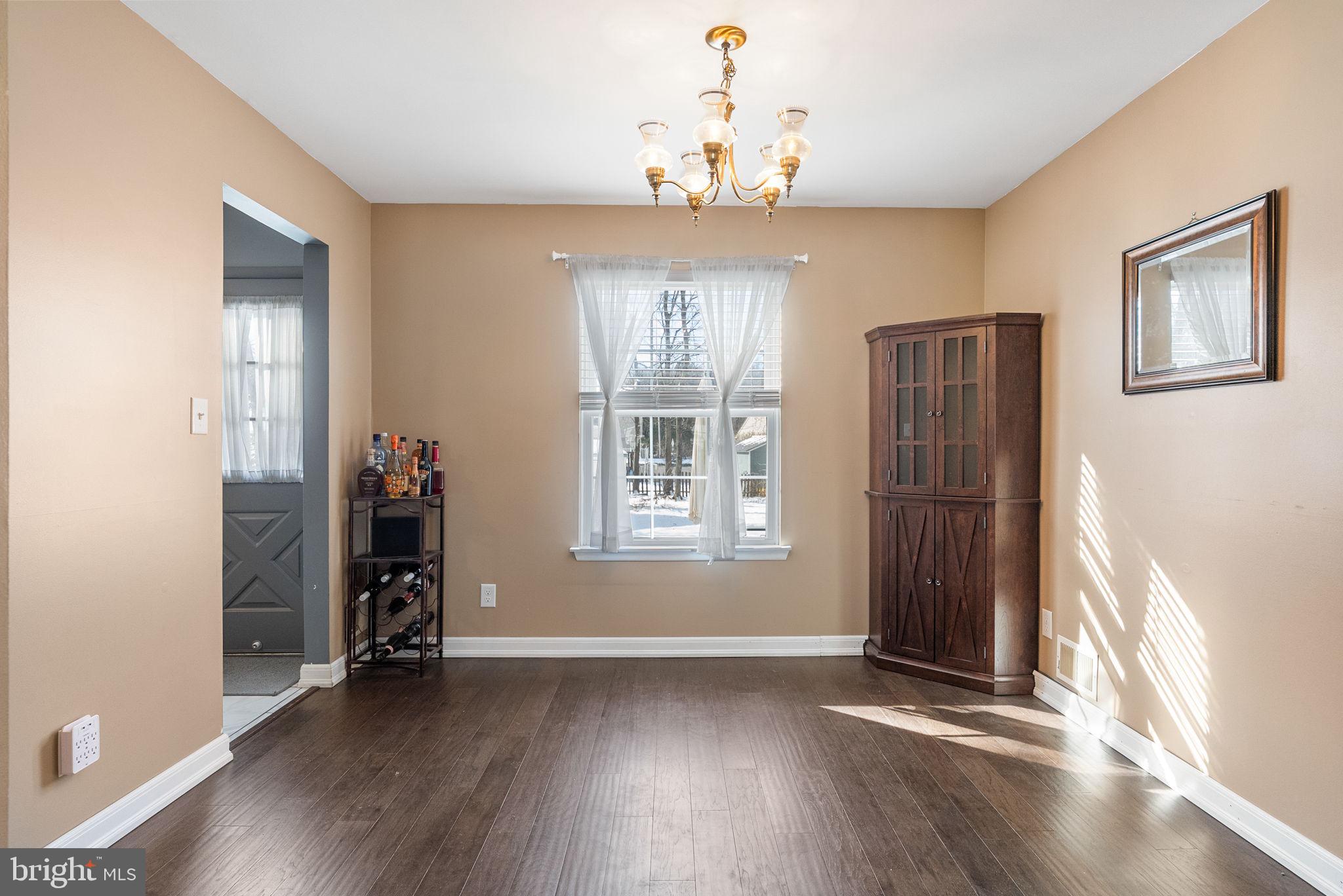 19 QUAIL HOLLOW DRIVE