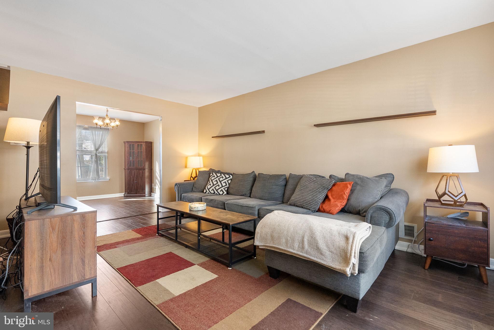 19 QUAIL HOLLOW DRIVE