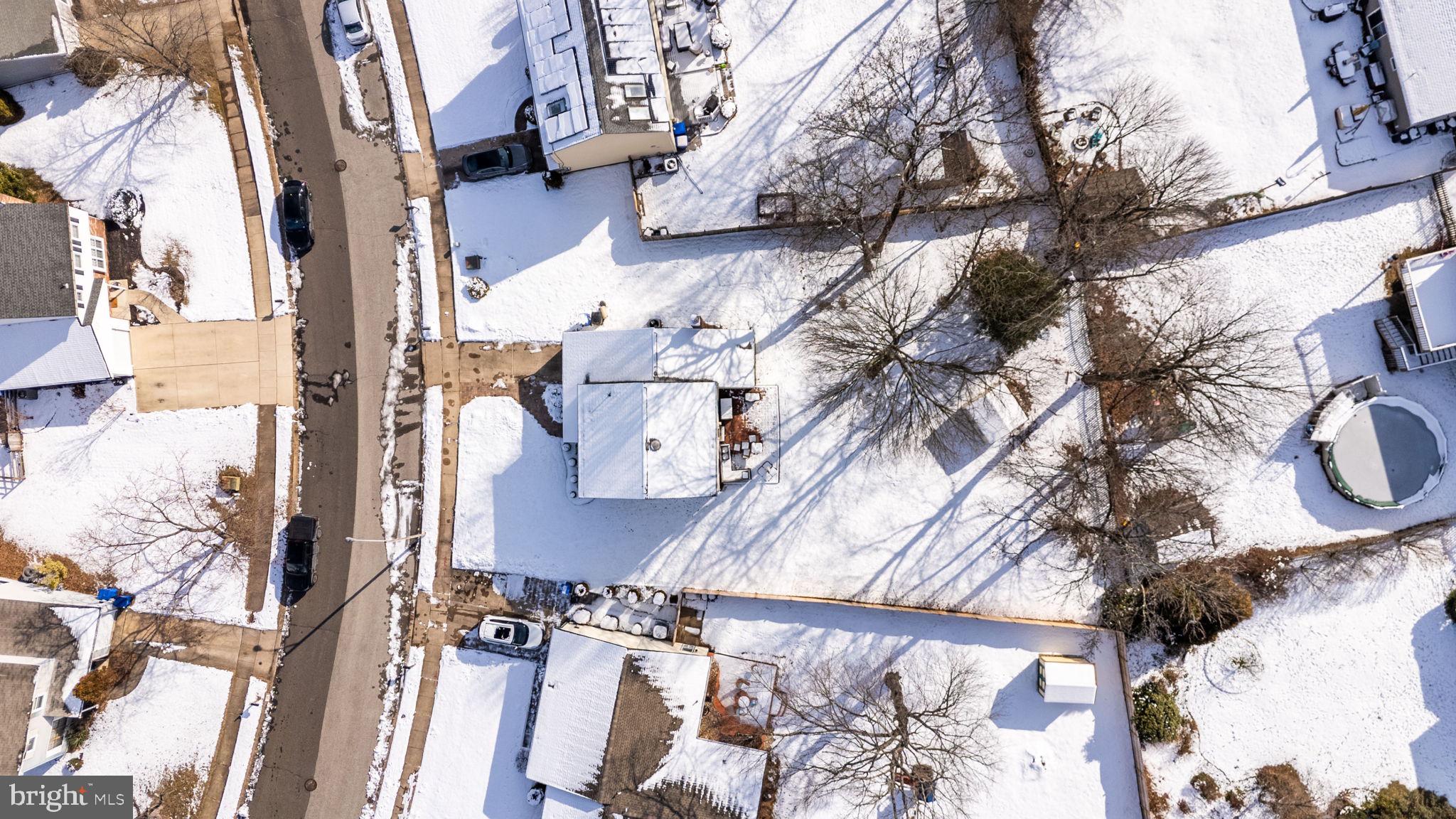 19 QUAIL HOLLOW DRIVE