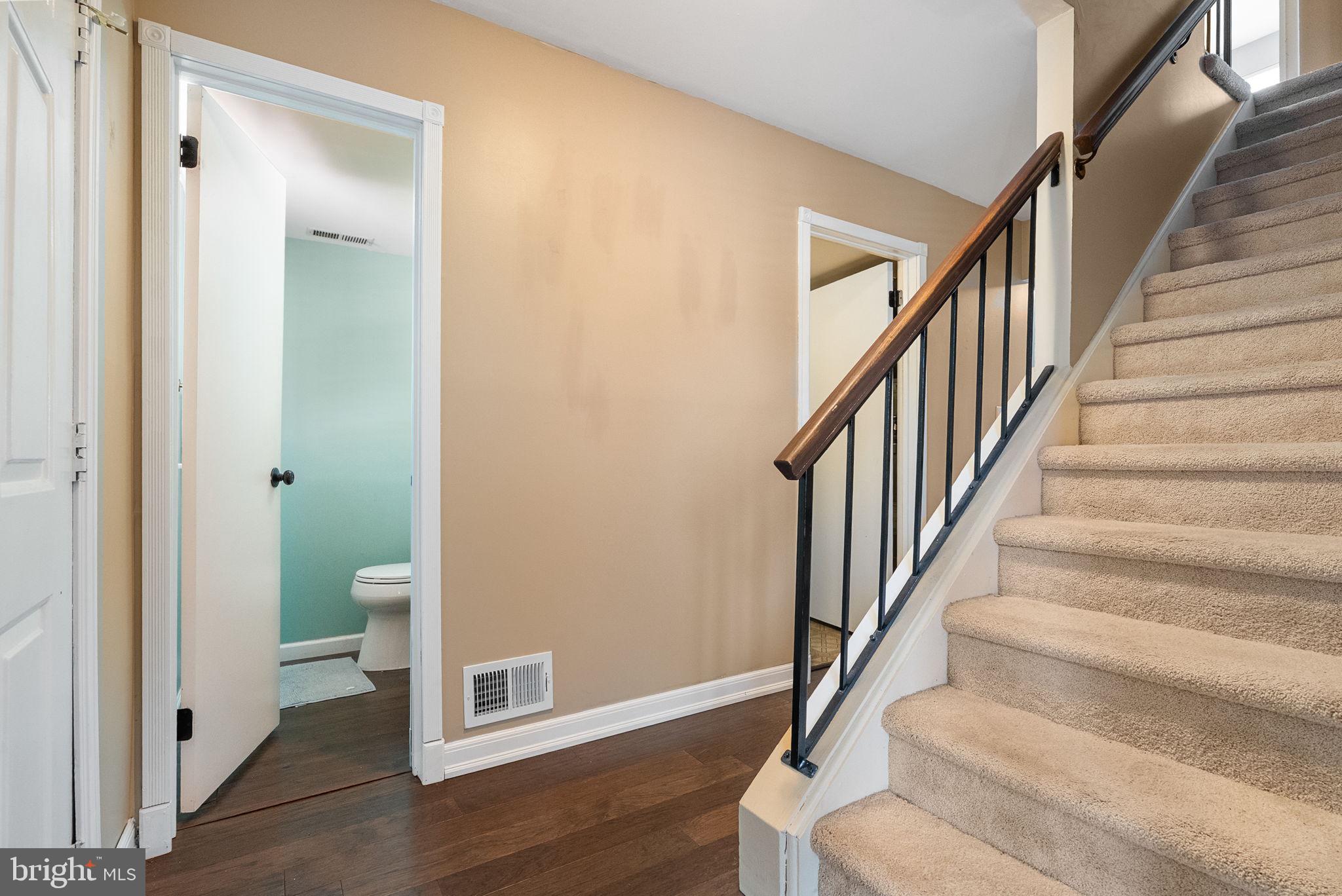 19 QUAIL HOLLOW DRIVE