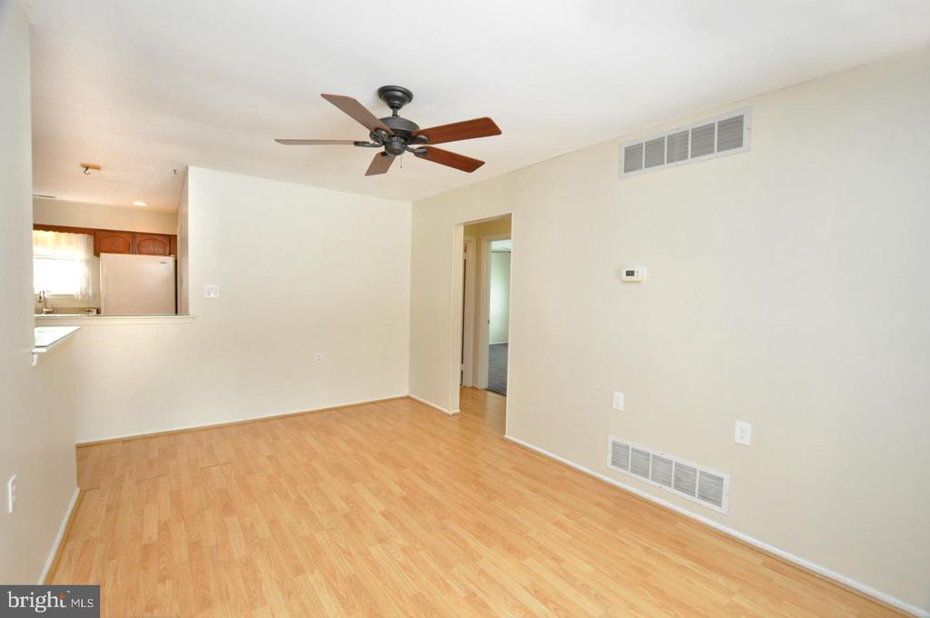 3 AVANDALE COURT