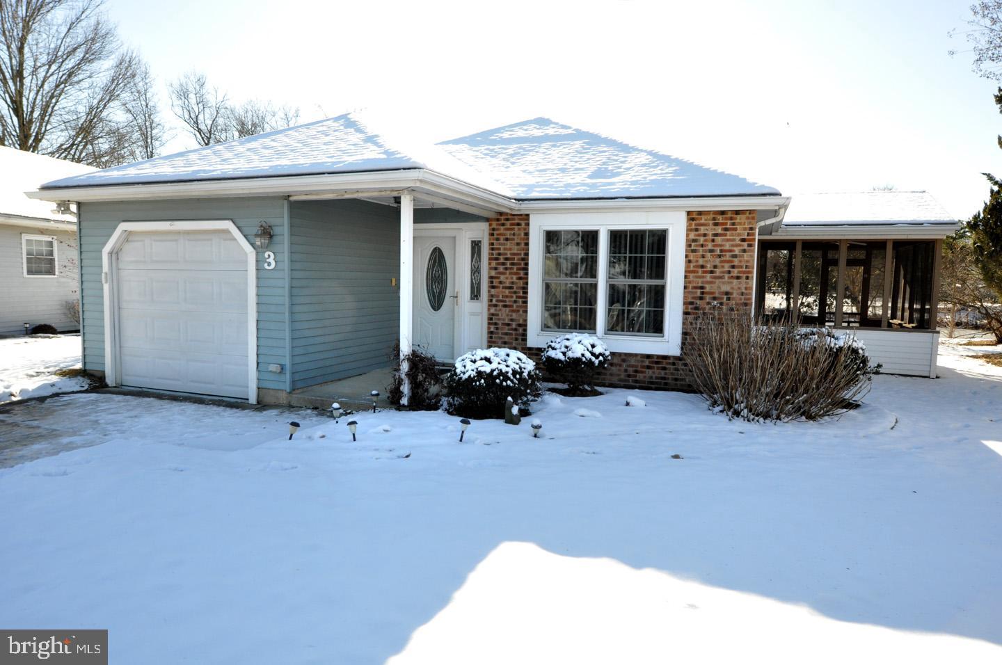 3 AVANDALE COURT