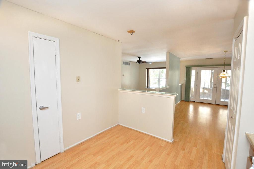 3 AVANDALE COURT